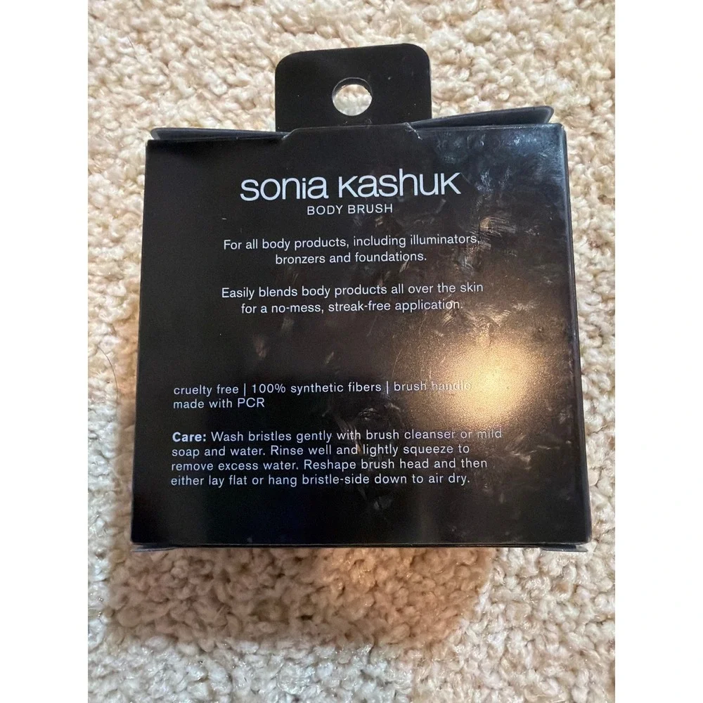 Sonia Kashuk No 450 Body Brush Angled Synthetic Fiber Makeup Tool New